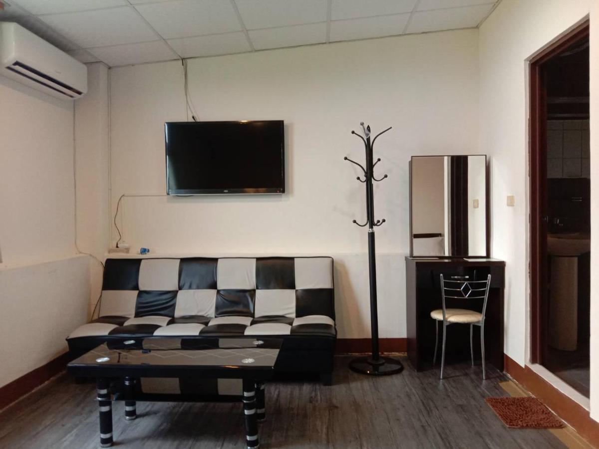Malaya Guest House Budai Buitenkant foto